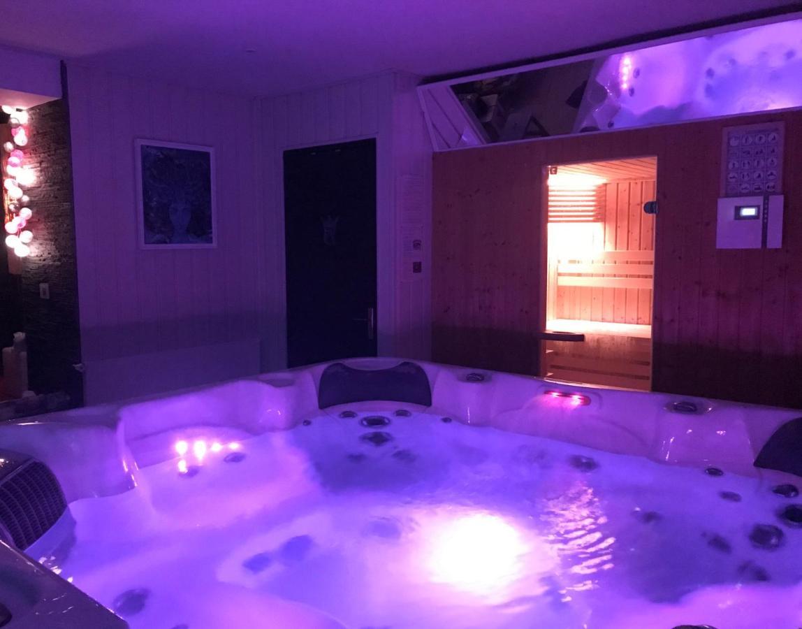 Gite Piscine Jacuzzi Privatises Clos Valentin Freulleville Exterior photo