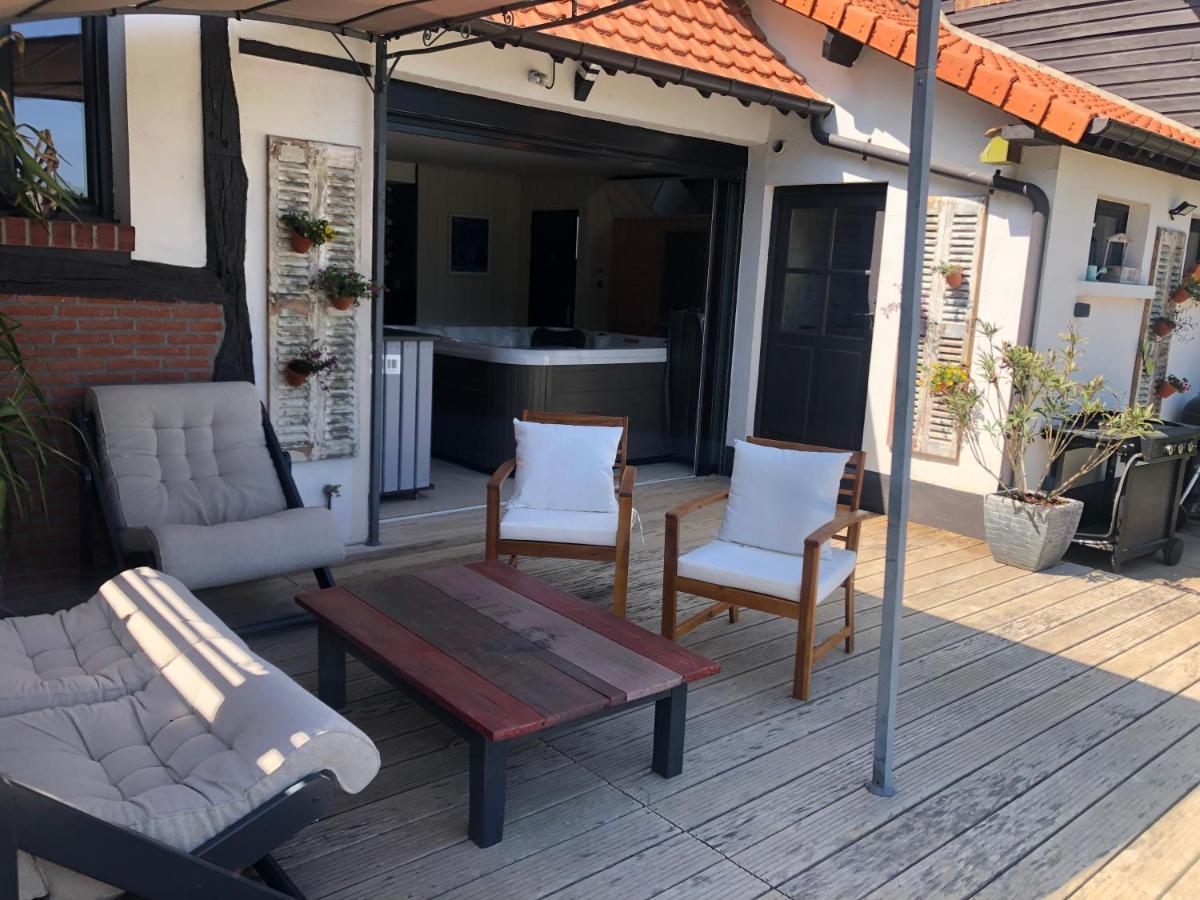 Gite Piscine Jacuzzi Privatises Clos Valentin Freulleville Exterior photo